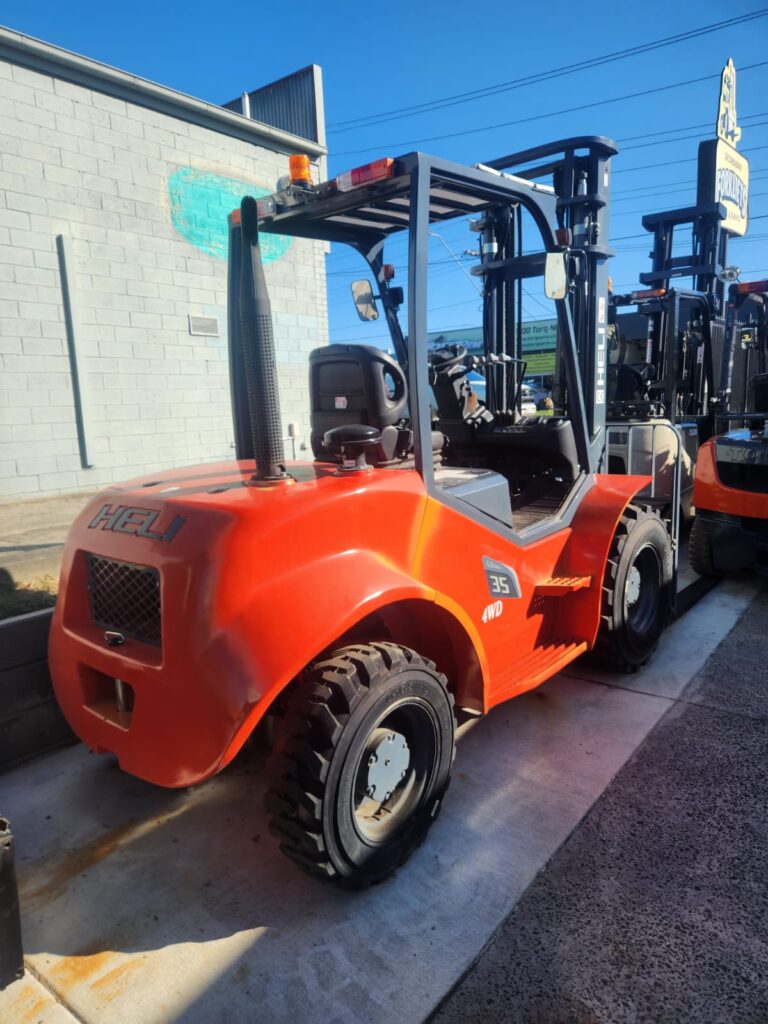 Heli 3.5T Rough Terrain Forklift